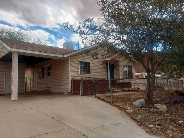 1108 E Holyoak Ln, Moab, UT 84532