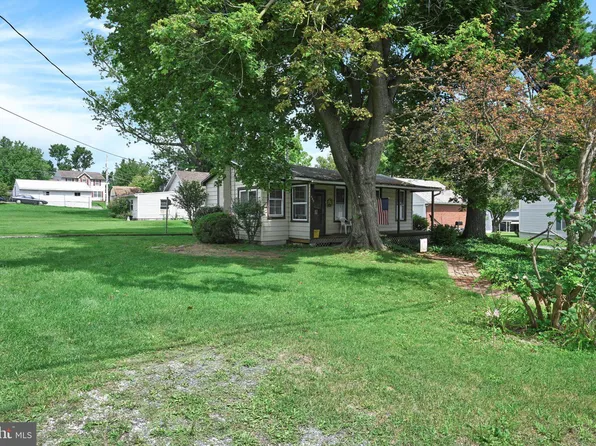 445 W Fairview St, Wernersville, PA 19565