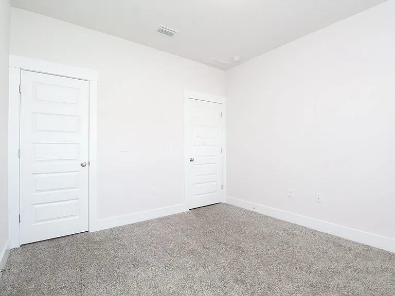 717 Brambling Ct — Photo 16