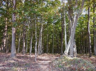 29 Grapevine Rd, Crossville, TN 38572