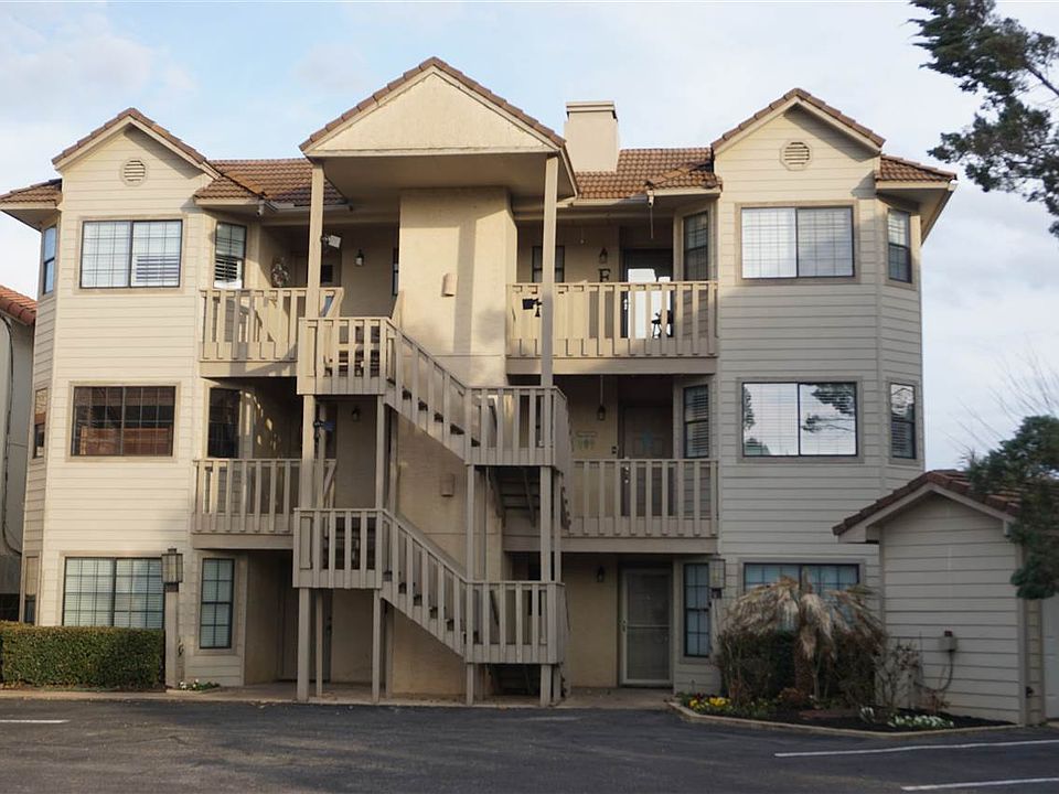 1st image of 101 Island Dr Unit B