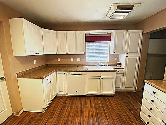 4th image of 97 Welby St