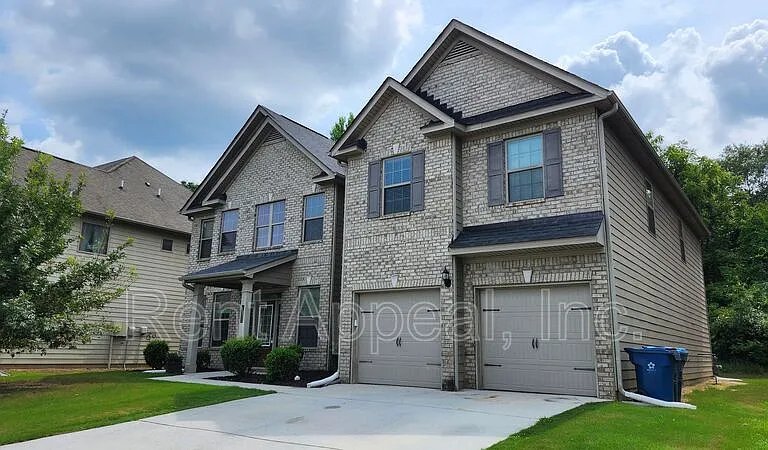 3523 Woodshade Dr — Photo 1