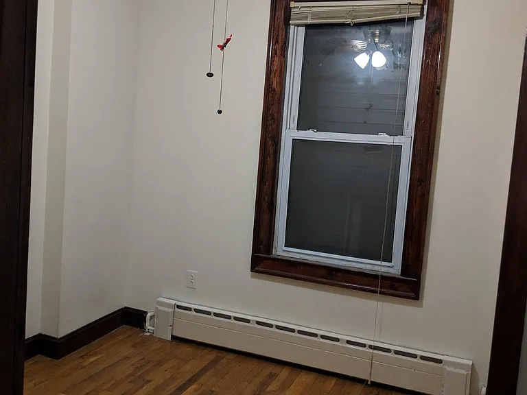 486 Pavonia Ave — Photo 5