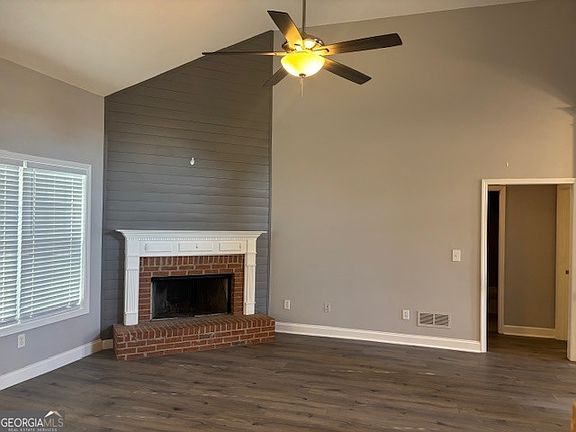 4th image of 50 Blue Grass Way