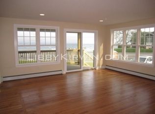 126 Park Ave, Portsmouth, RI 02871
