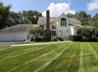 14 Fieldstone Ln, Natick, MA 01760