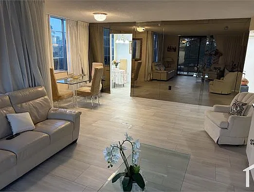 2 bed, 1120 sqft, $2,000 — Photo 4