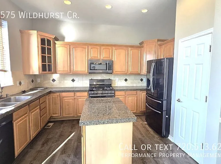 10575 Wildhurst Cir — Photo 7