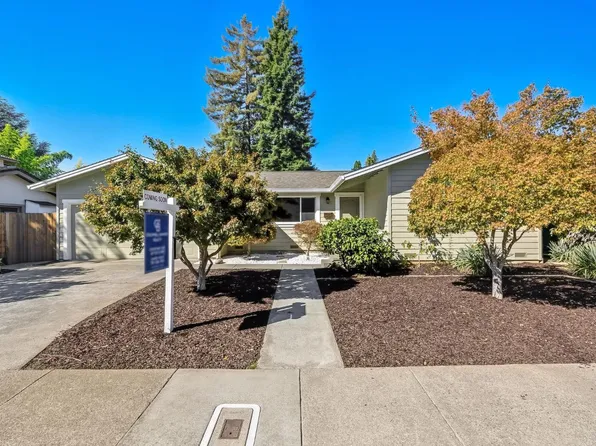 817 Gromo Court, Healdsburg, CA 95448