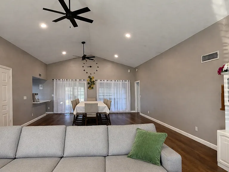 4036 W Bluefield Ave — Photo 5