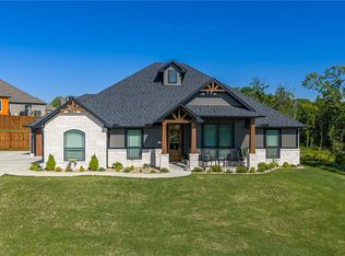 2809 Leonards Way, Van Buren, AR 72956