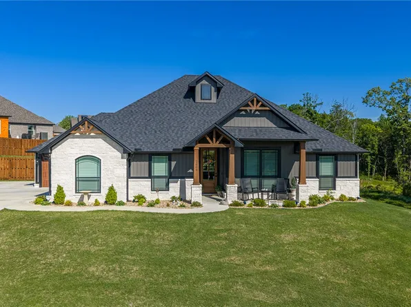 2809 Leonards Way, Van Buren, AR 72956