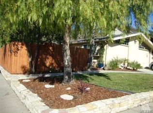 4908 Don Pio Dr, Woodland Hills, CA 91364