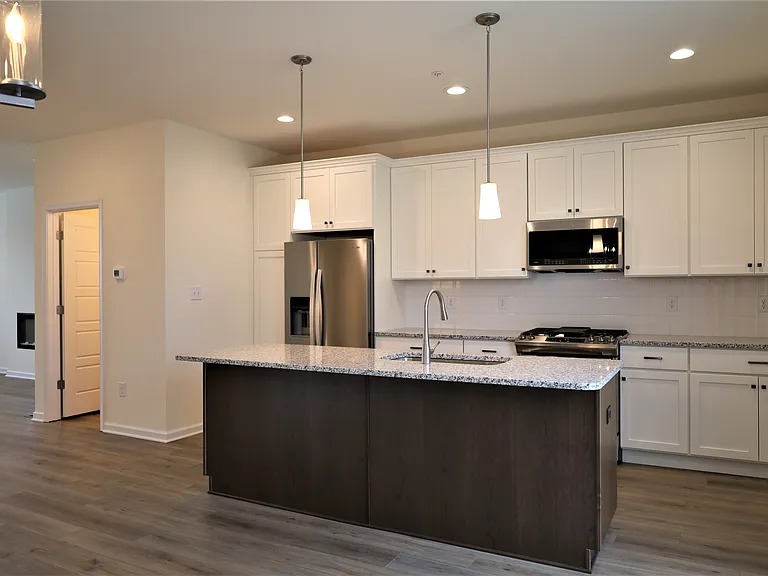 61 Becker Dr — Photo 11