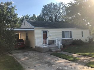 410 W Newton St, Eldon, MO 65026
