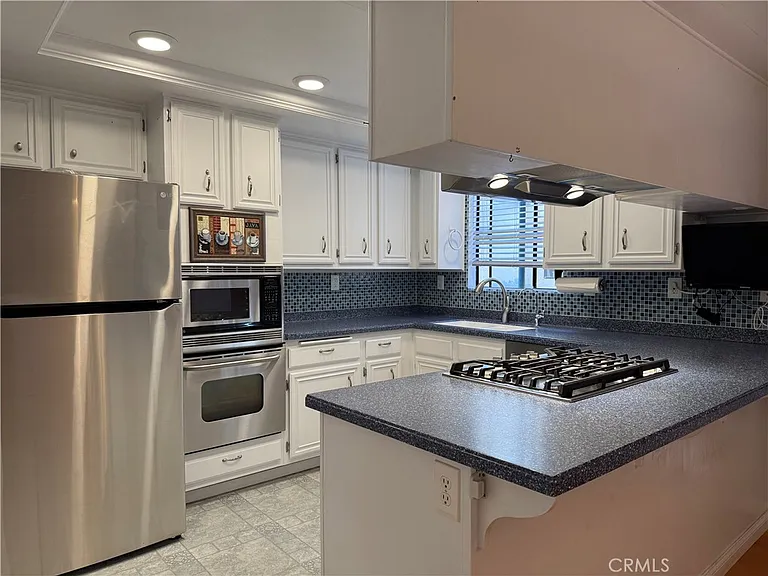 676 Shepard St #676 — Photo 2