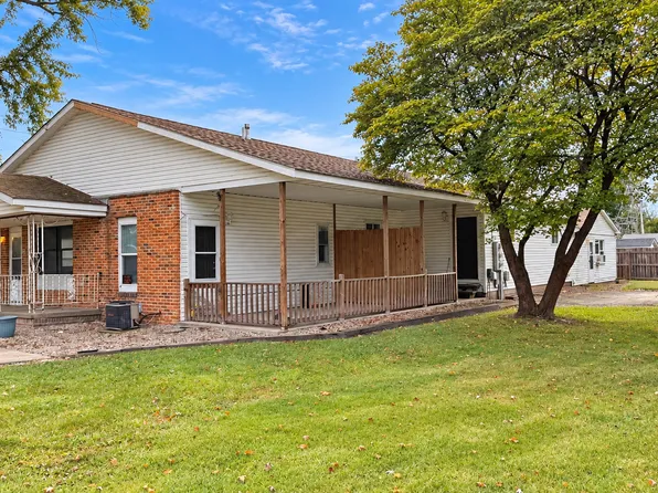 403 N Finis St, Virden, IL 62690