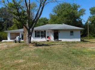 4235 Radio Tower Rd, Salem, IL 62881