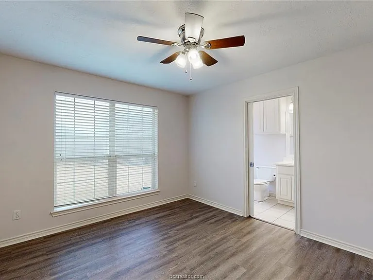 4015 Pomel Dr — Photo 7