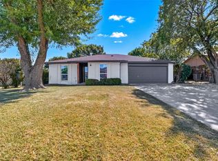 702 Coolwood Ln, Mesquite, TX 75149