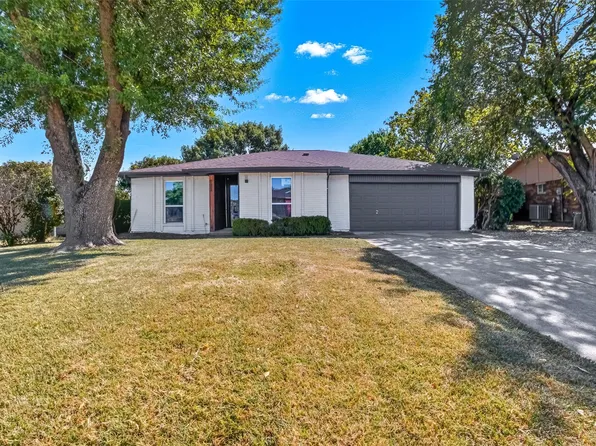 702 Coolwood Ln, Mesquite, TX 75149