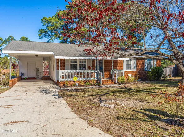 102 Plymouth Circle, Hamlet, NC 28345