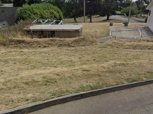 Denver Pl, Astoria, OR 97103