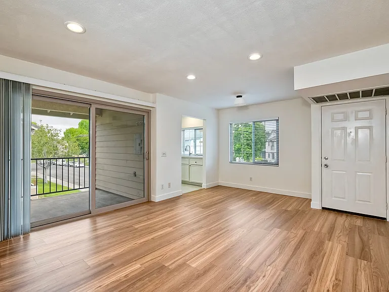 10910 Summerdale Way #340 — Photo 3