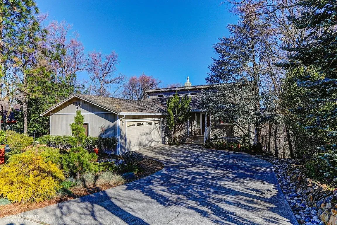11320 Buckeye Cir photo 1