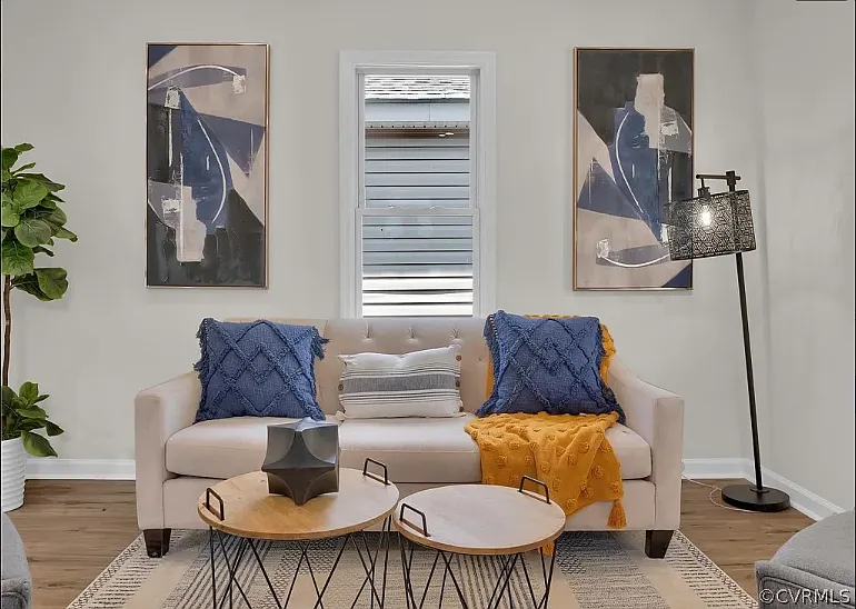2 bed, 800 sqft, $1,400 — Photo 3