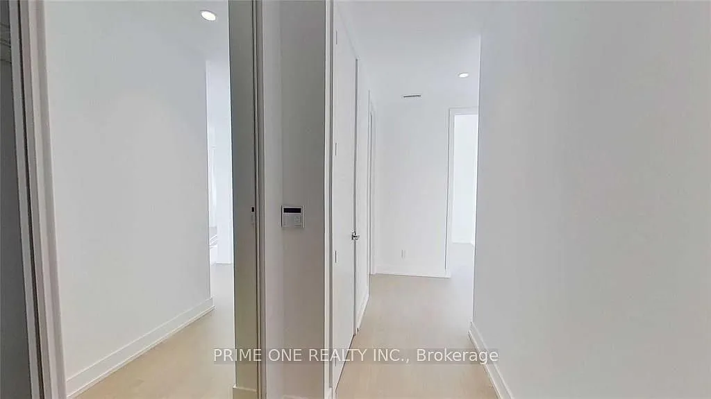 Building Photo - 7 Grenville St #6113