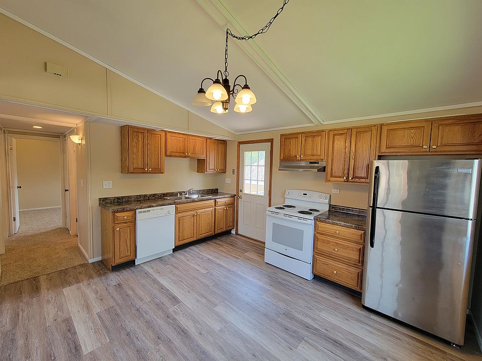 1st image of 2410 Crescent Dr