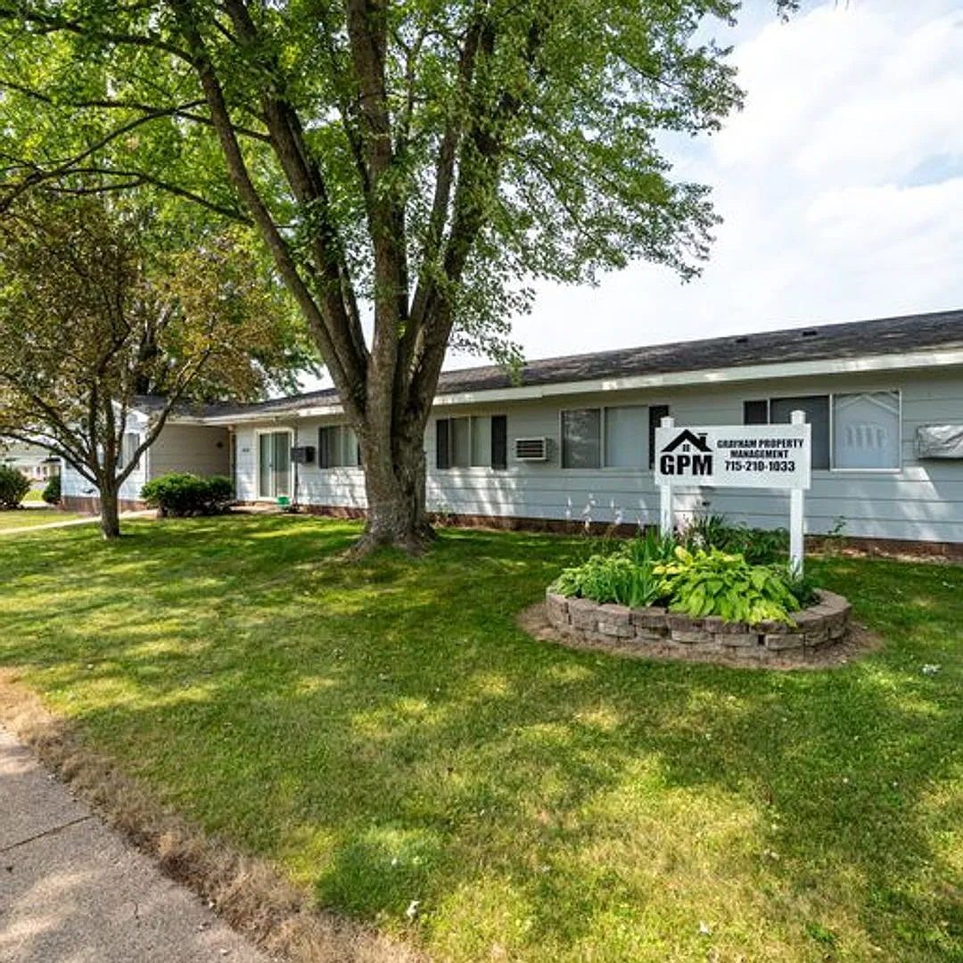 405 W Wausau — Photo 1