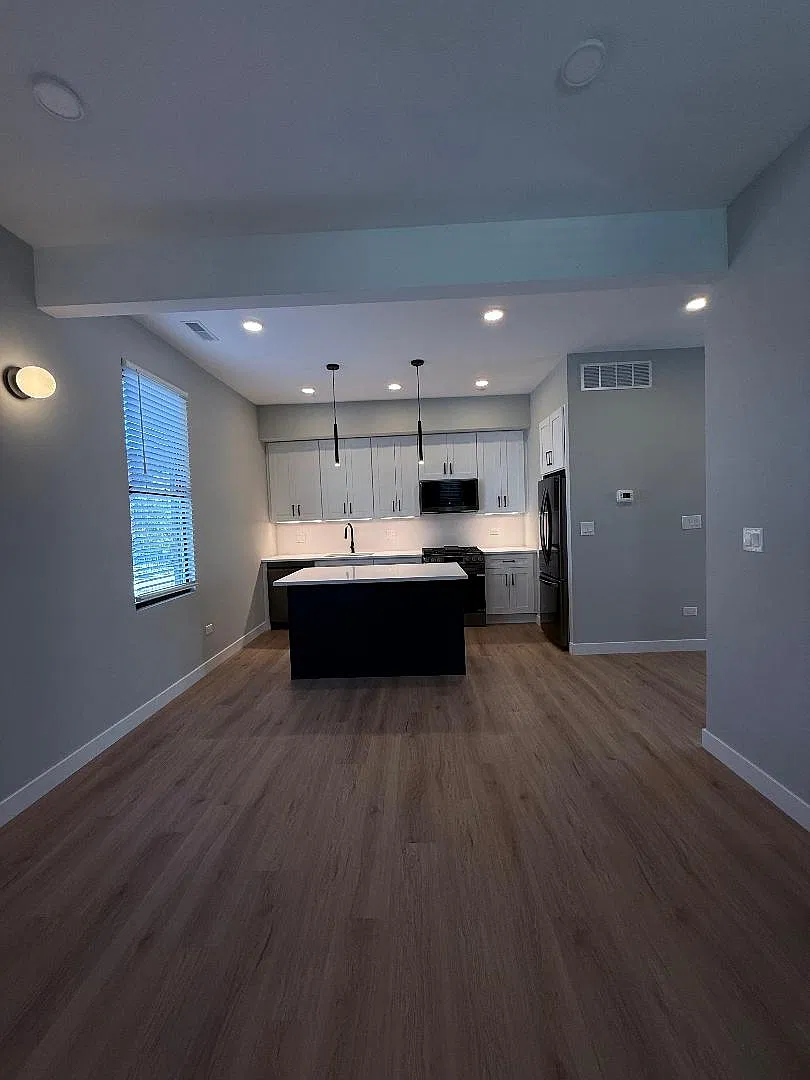 2412 W. Belden Avenue — Photo 2