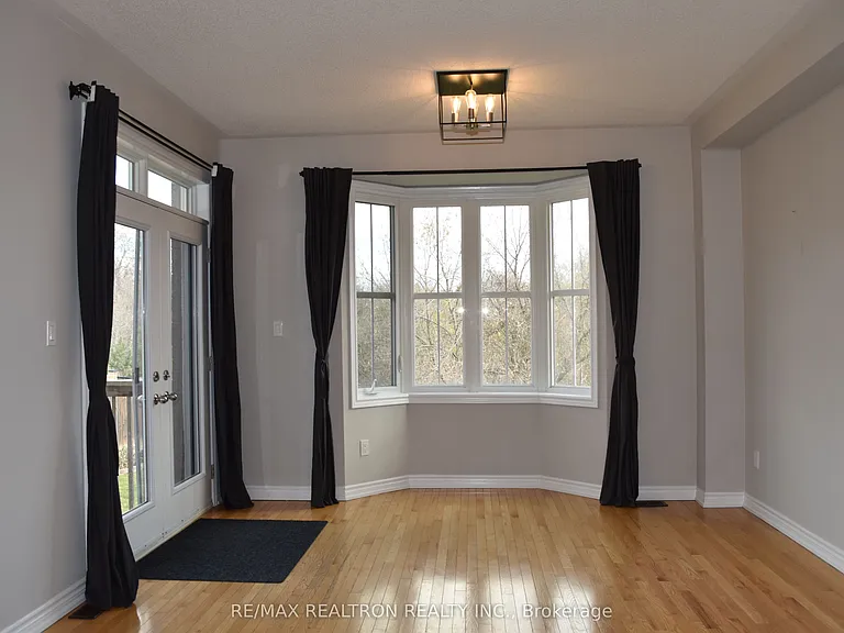 15 Burning Springs Pl — Photo 13