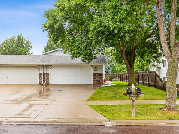 3401 17th St S, Fargo, ND 58104