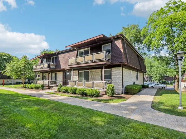 1 Church Lane #B, Valley Cottage, NY 10989