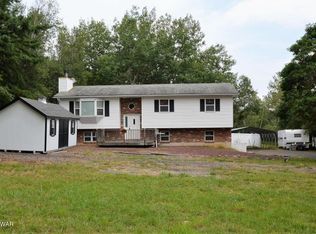 1108 Toll Rd, Effort, PA 18330