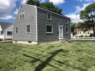 6 Edwards St, Portland, ME 04102