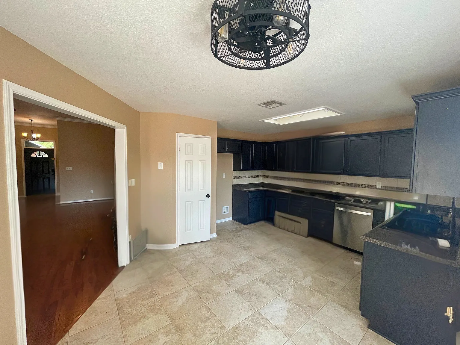 3 bed, 1689 sqft, $1,850 — Photo 3