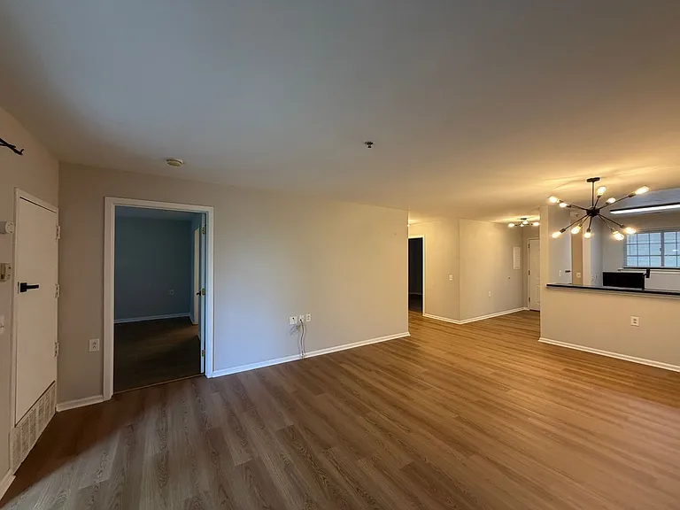 2 Leverington Ave #28 — Photo 37