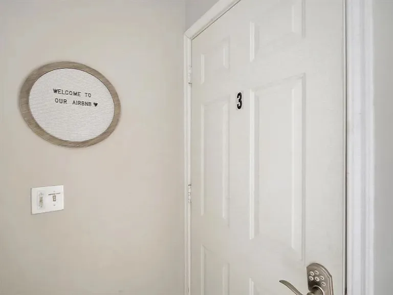 3862 Isabella Ave #3 — Photo 10