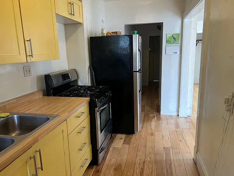 156-162 168 I St — Photo 9
