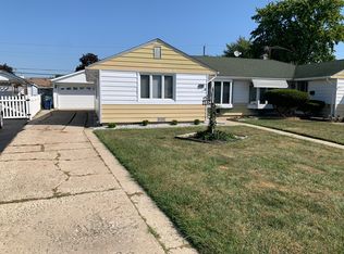 4614 W 89th St, Hometown, IL 60456