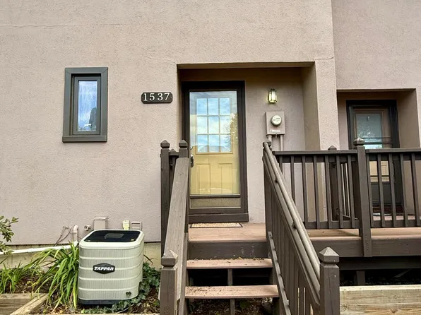 1537 N Hagadorn Rd #2, East Lansing, MI 48823