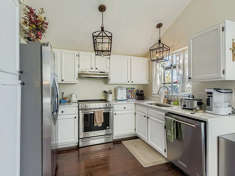 6276 Nassau Ct — Photo 9