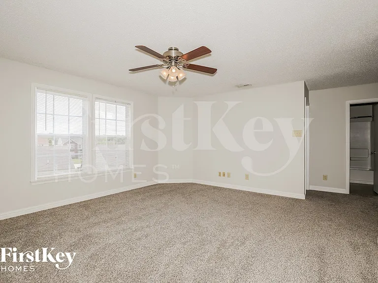 1443 Dowell St — Photo 8