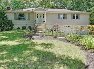 32 Pine Rd, Howell, NJ 07731