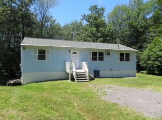 373 Lehigh Rd, Clifton Township, PA 18424